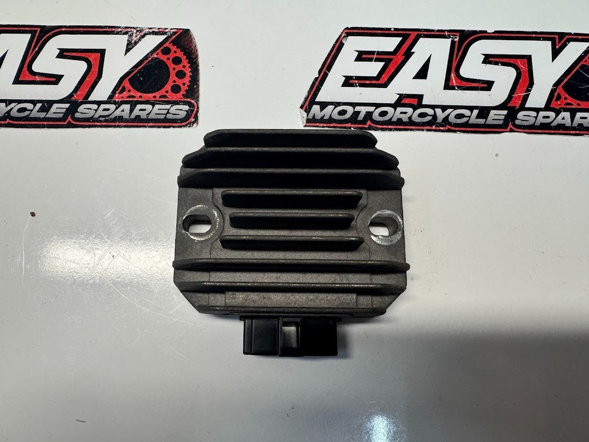 Aprilia RS4 125 4T 2011-2016 Regulator Rectifier OEM Genuine 58090R5