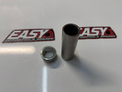 Rear Axle Spacers Suzuki Boulevard C109R VLR 1800 T 2008-2014 OEM 64772-48G00