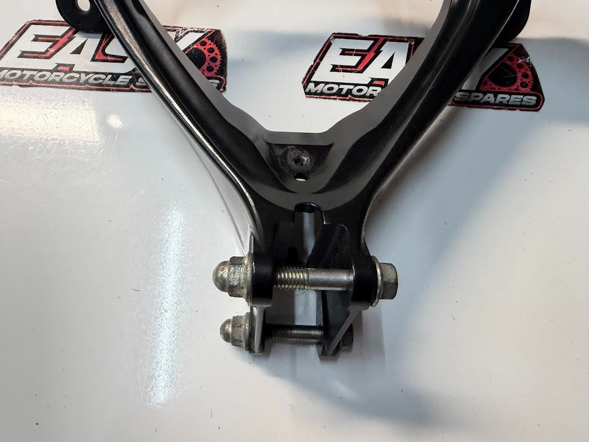 Front Fairing Stay Bracket Suzuki GSXR 1000 2007-2008 OEM 94511-21H00