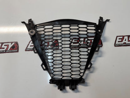 Lower Front Grille Fairing Suzuki GSXR 1000 2007-2008 OEM 94498-21H00
