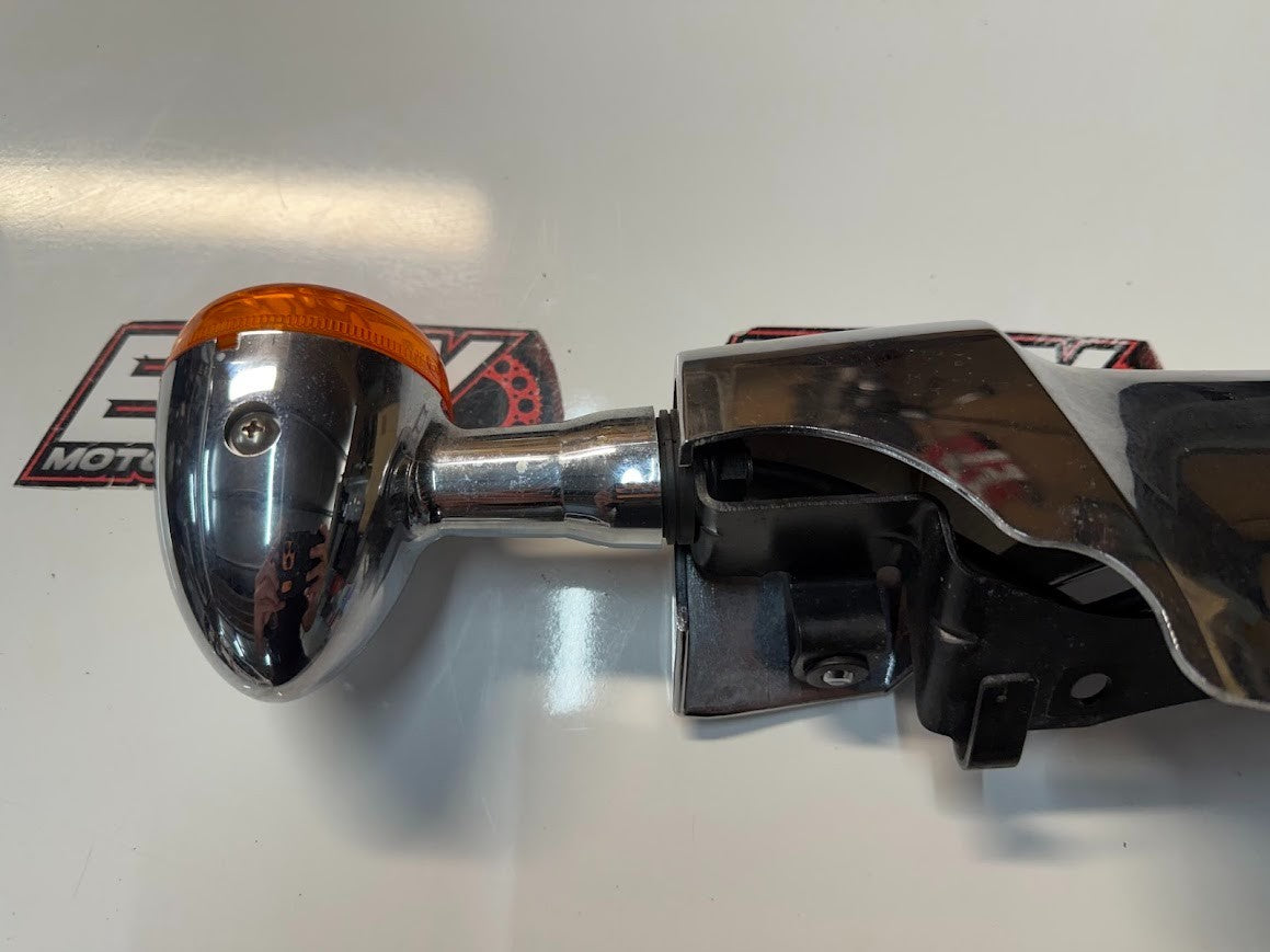 Front Blinker Assy Suzuki Boulevard C109R VLR 1800 T 2008-2014 OEM 35641-41F02
