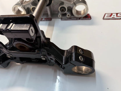Triple Trees Suzuki Boulevard C109R VLR 1800 T 2008-2014 OEM 51410-22H00