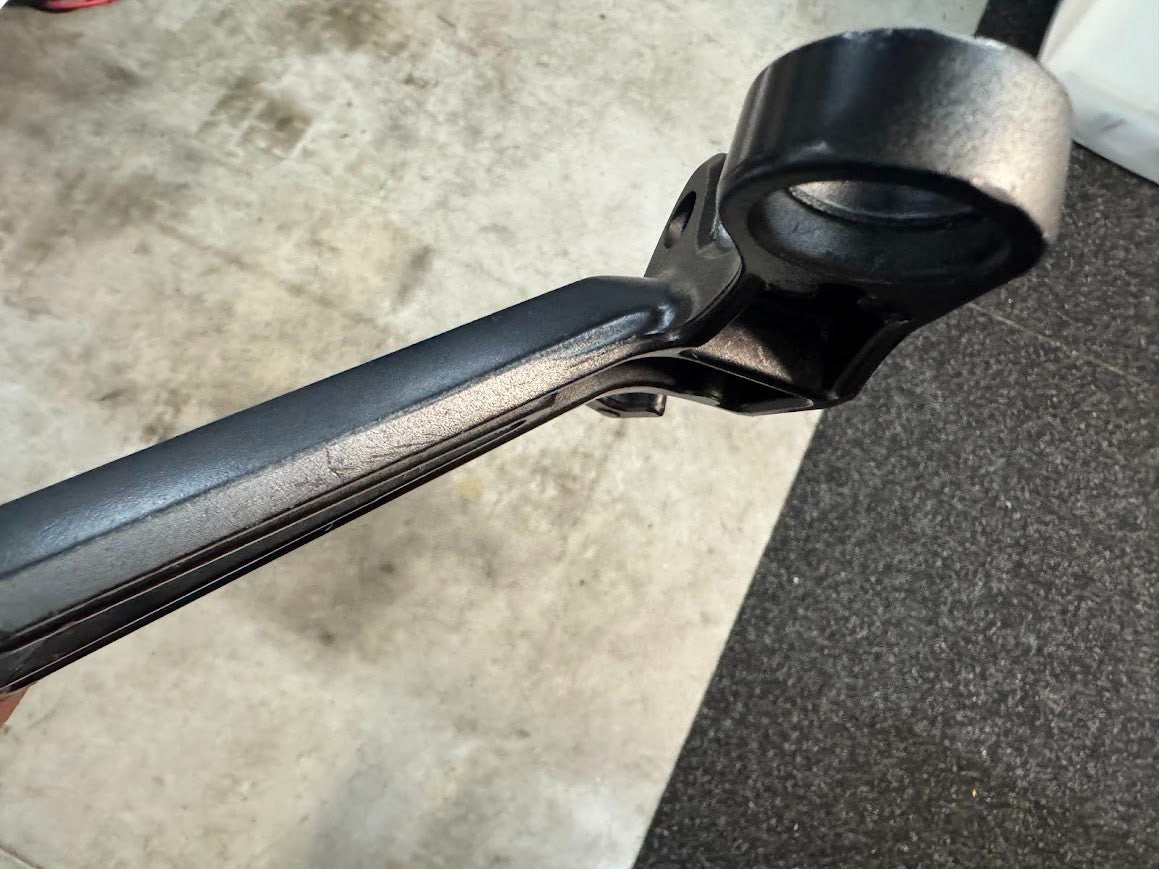 LH Pillion Peg Bracket Suzuki GSXR 1000 07-08 2008 43700-21H00