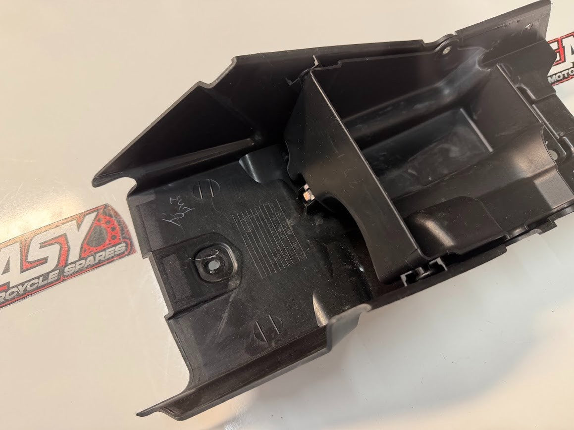 Under Tray Front KTM RC 390 2014-2021 OEM 90508019000
