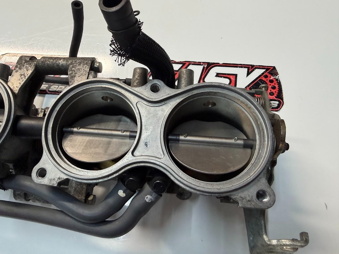 Throttle Bodies Bare Suzuki GSXR 1000 2015-2016 OEM 13406-47H40
