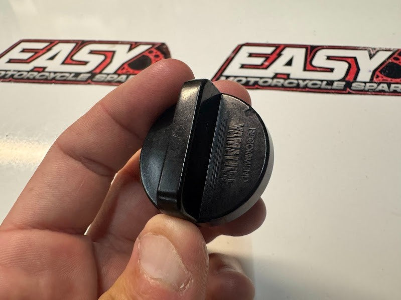 Yamaha YZF R7 2022-2025 Oil Filler Cap Plug OEM Genuine BAT-15362-00