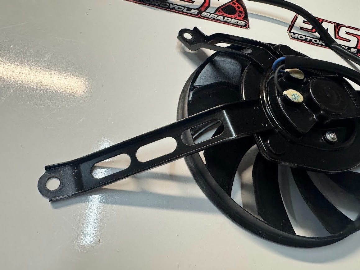 Yamaha YZF R1 2015-2025 LH Radiator Thermo Fan OEM Genuine 2CR-12405-00