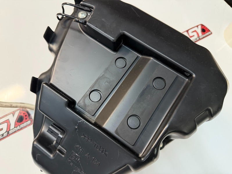 Air Cleaner Box Case Kawasaki Ninja 650L 2012-2016 OEM 11010-0704