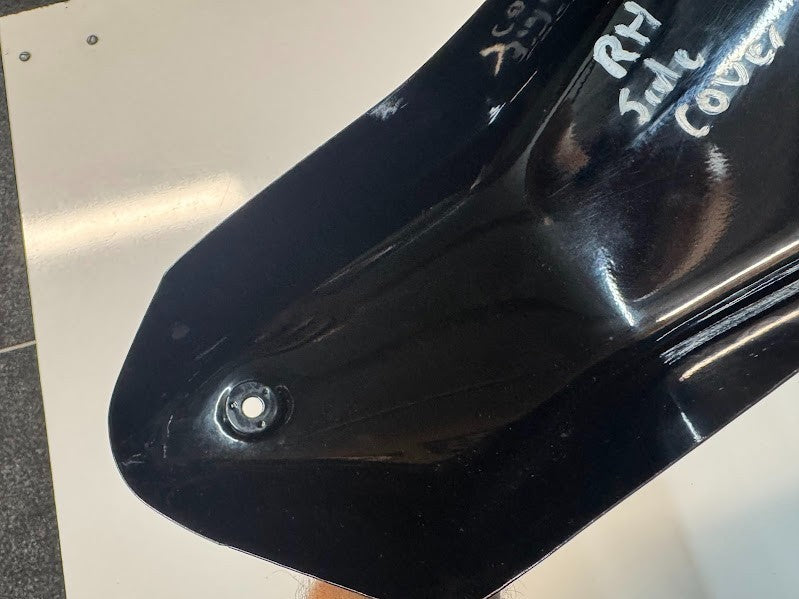 Suzuki VL 1500 Intruder 1998-2004 LH RH Frame Side Covers Pair