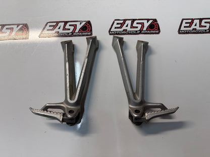 LH RH Pillion Peg & Bracket Pair Suzuki GSXR 1000 2007-2008 OEM