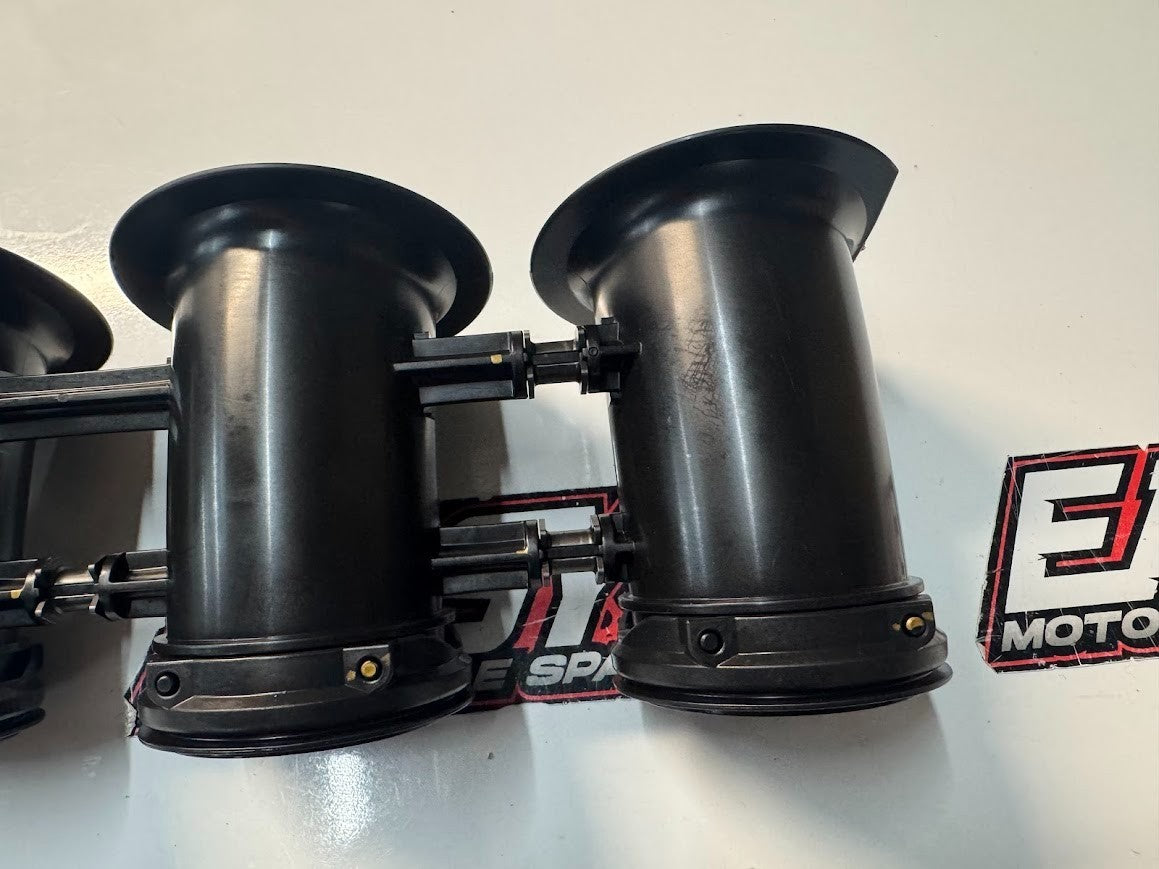 Yamaha YZF R1 2020-2021 Airbox Stack Joint Assembly OEM Genuine B3L-1440B-00