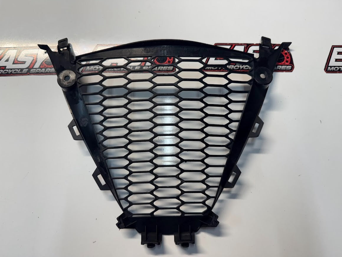 Lower Front Cowling Grill Suzuki GSXR 1000 07-08 2008 94498-21H00