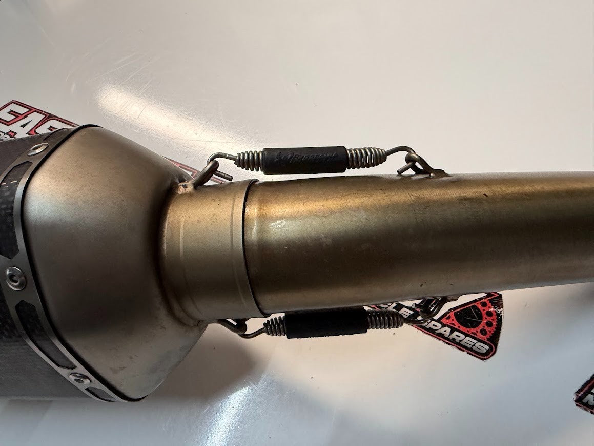 Akrapovic Muffler Exhaust w/Link & o2 Sensor Suzuki GSXR 1000 2007-2008
