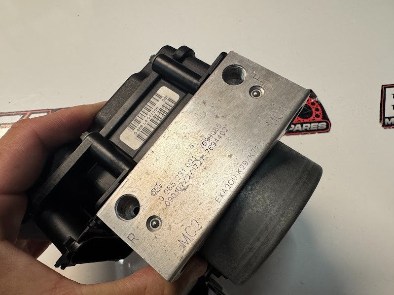 BMW F800 ST 2009 ABS Module Pump OEM Genuine 34517691927