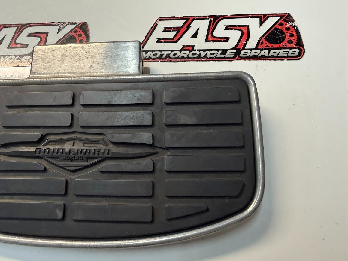 RH Pillion Foot Rest Suzuki Boulevard C109R VLR 1800 T 2008-2014 OEM 43600-22H11