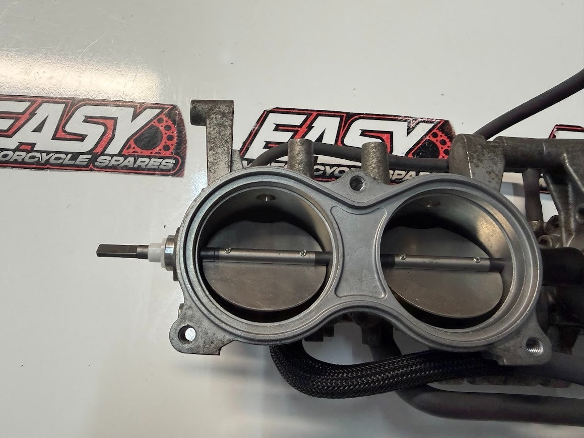 Throttle Bodies Bare Suzuki GSXR 1000 2015-2016 OEM 13406-47H40