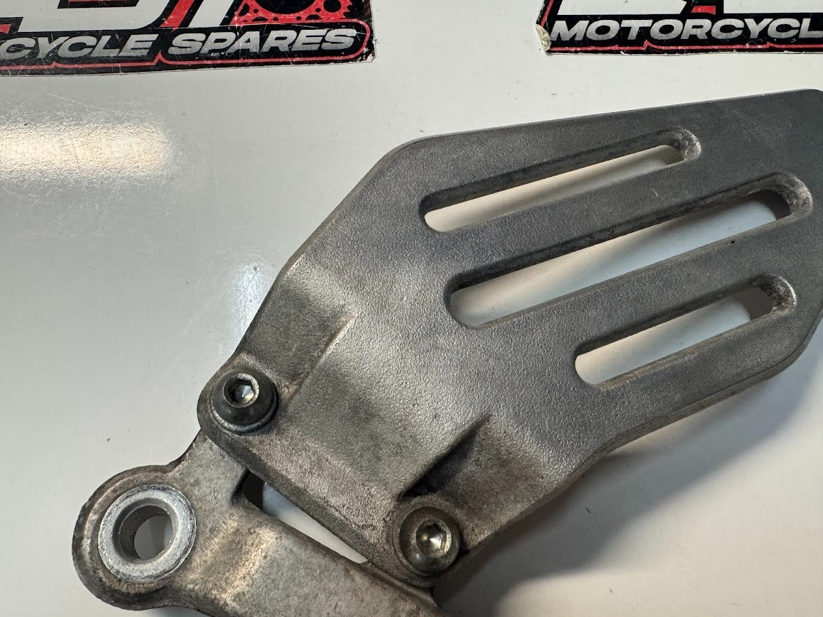 Yamaha YZF R15 2011-2018 LH Foot Peg Bracket OEM Genuine 2PK-F7442-00