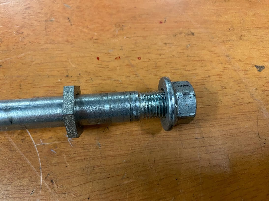 Swing Arm Pivot Bolt KTM RC 390 14-19 2014 90104037000 #2