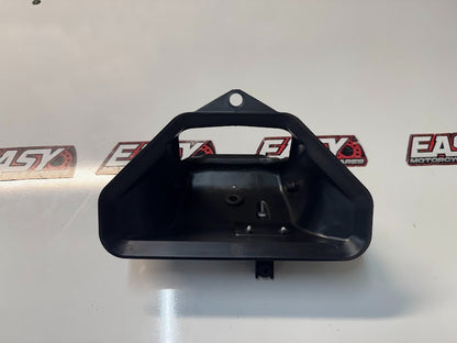 Yamaha YZF R1 2015-2019 Centre Ram Intake Duct 4 OEM Genuine 2CR-2838U-00