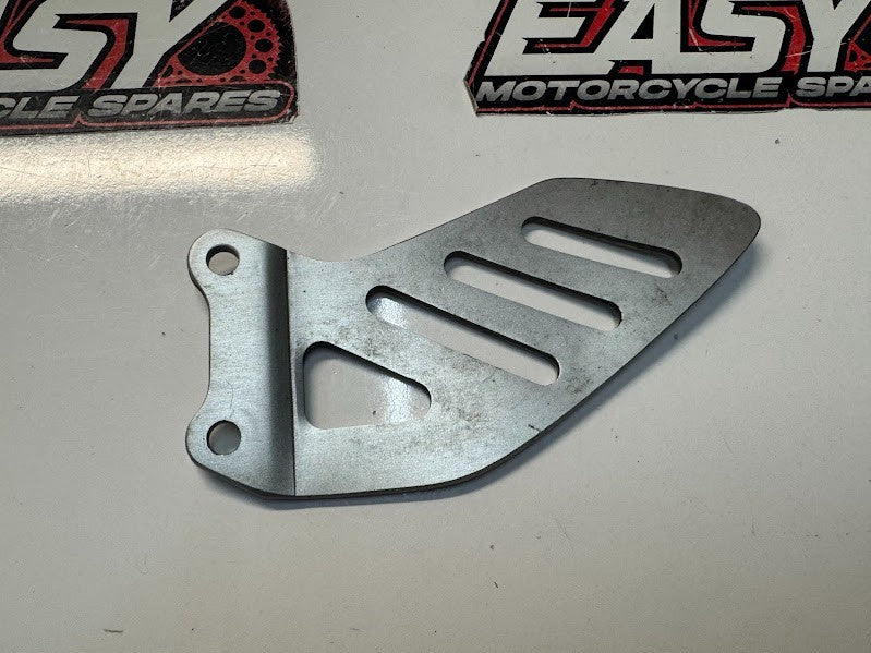 Suzuki GSXR 1000 2005-2008 LH Heel Guard OEM Genuine 43576-41G01