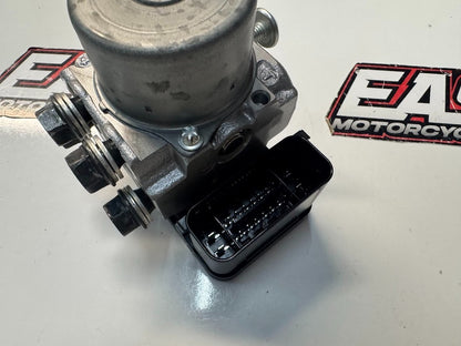 Kawasaki Ninja 500 2024-2025 ABS Pump Module OEM Genuine 16082-0952