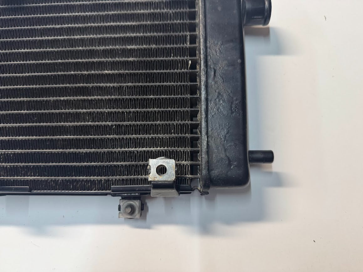 Kawasaki Vulcan VN900 Classic 2006-2022 Radiator Cooling OEM 39060-0029