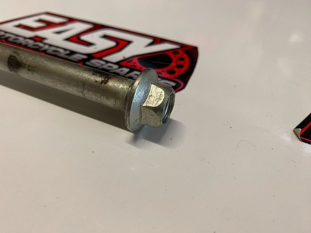 Swingarm Bolt Honda CBR 125R 2009