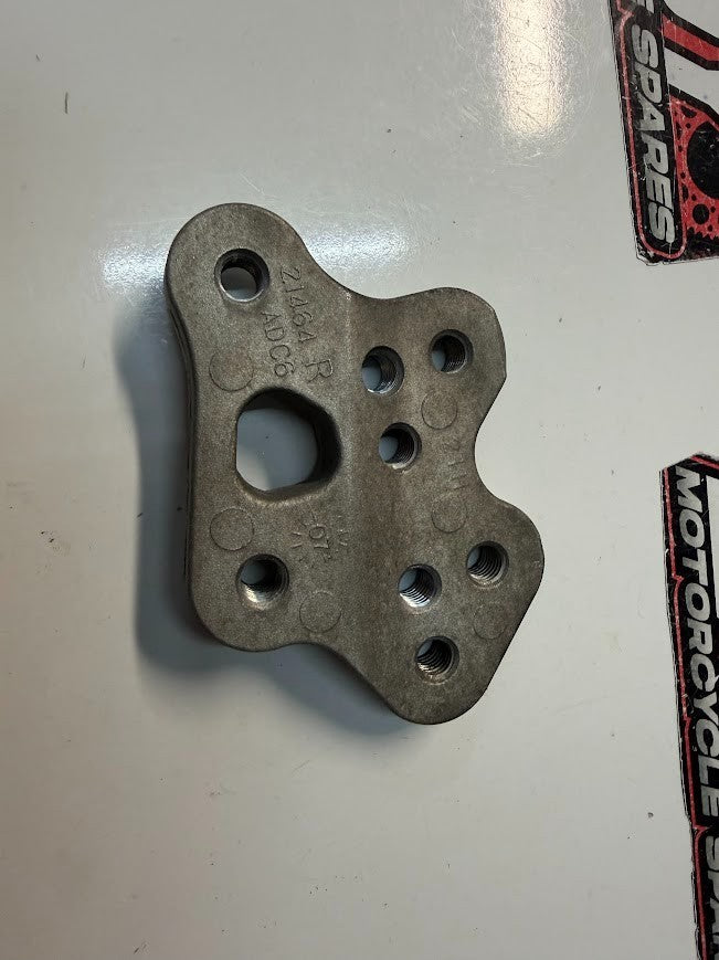 RH Footrest Adjuster Plate Suzuki GSXR 1000 2007-2008 OEM 43541-21H00