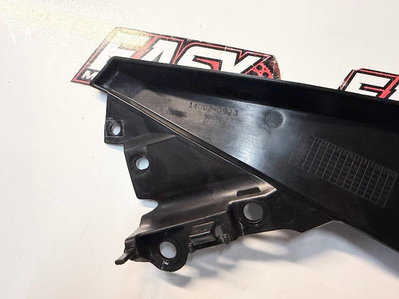 RH Side Tank Cover Kawasaki Ninja 300 2013-2017 OEM 14092-0923