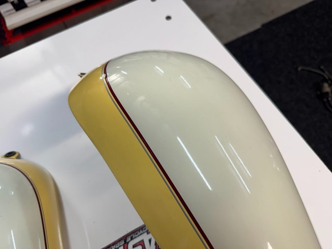 Suzuki VL 1500 Intruder 2003 Side Tank Covers OEM Genuine 47900-10F40