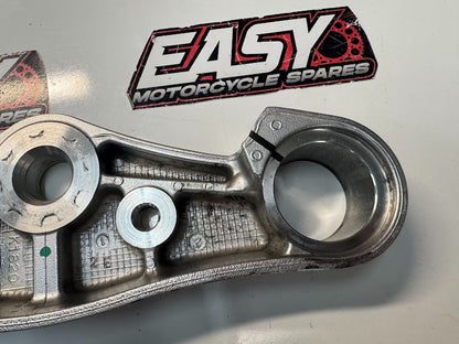 Kawasaki Vulcan VN900 Classic 2006-2010 Top Triple Tree OEM 44039-0039