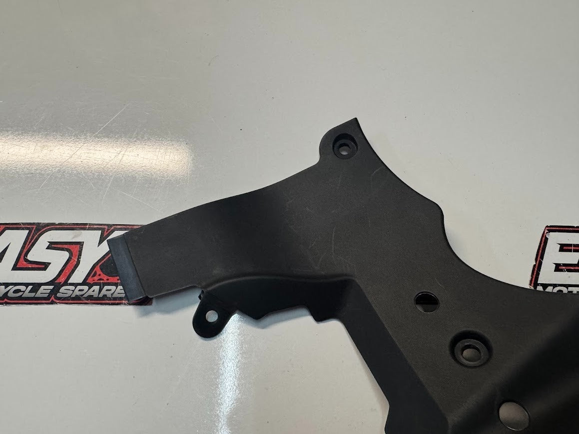 Yamaha YZF R1 2020-2025 Inner Panel 2 OEM Genuine B3L-2836L-00