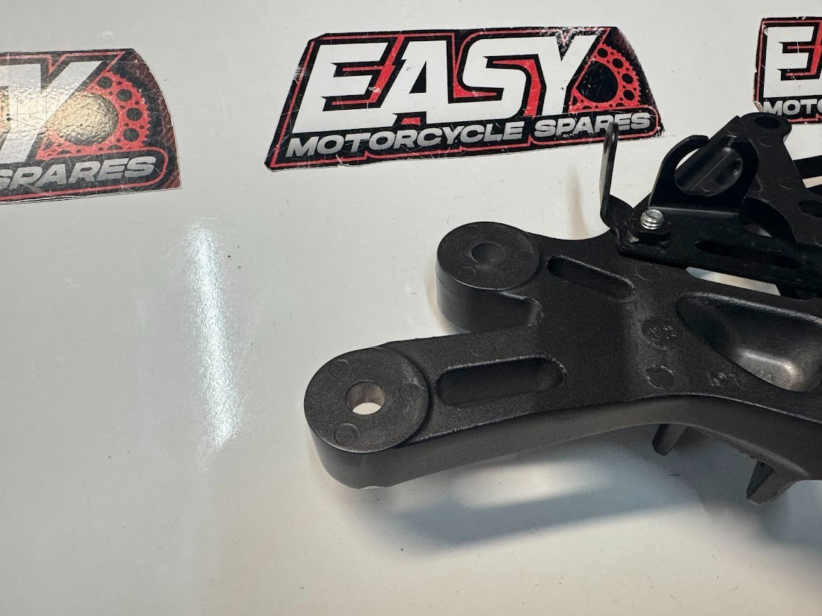 Yamaha YZF R7 2022-2025 RH Foot Peg Bracket Rear Set OEM Genuine BEB-27443-00