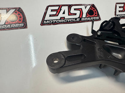 Yamaha YZF R7 2022-2025 RH Foot Peg Bracket Rear Set OEM Genuine BEB-27443-00