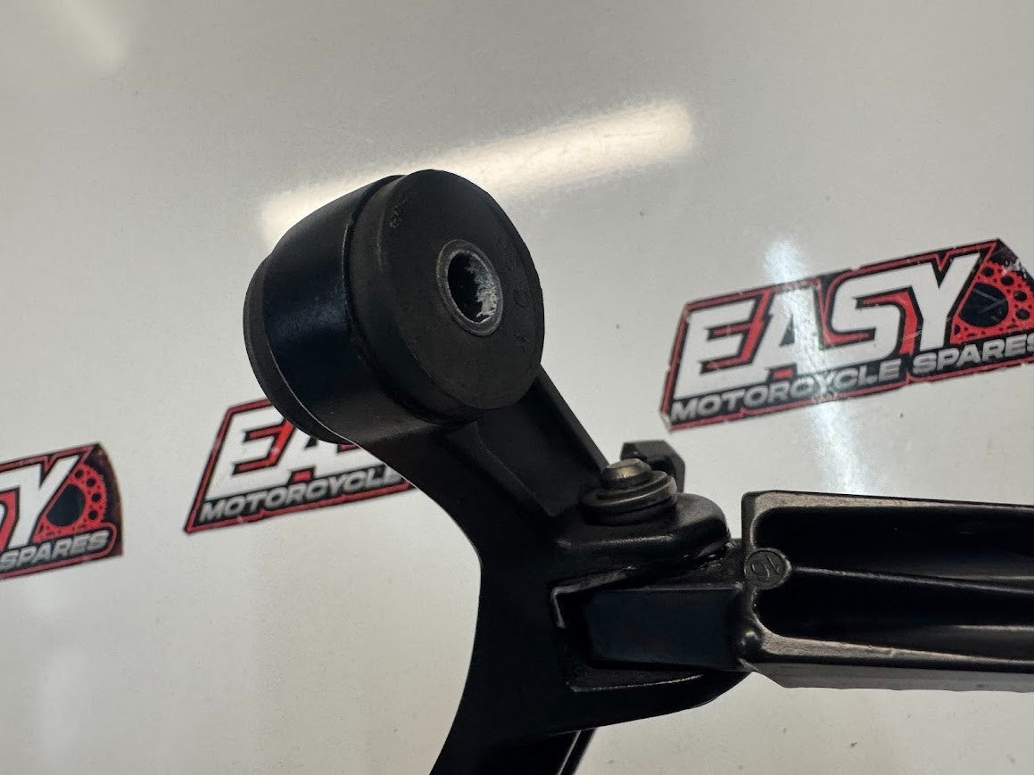 Suzuki GSXR 1000 2009-2016 RH Pillion Peg & Bracket OEM Genuine 43600-47H40
