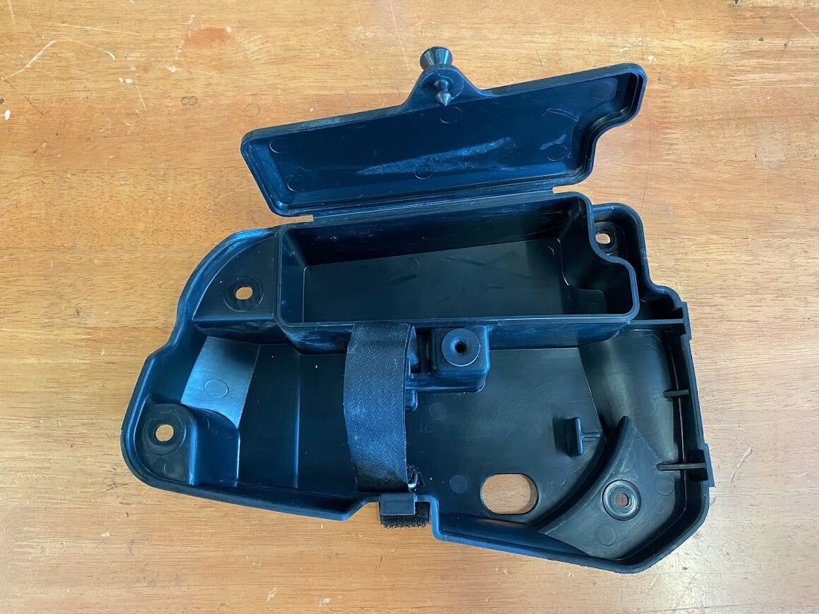 Tool Kit Cover Kawasaki Vulcan 1600 Classic 2006