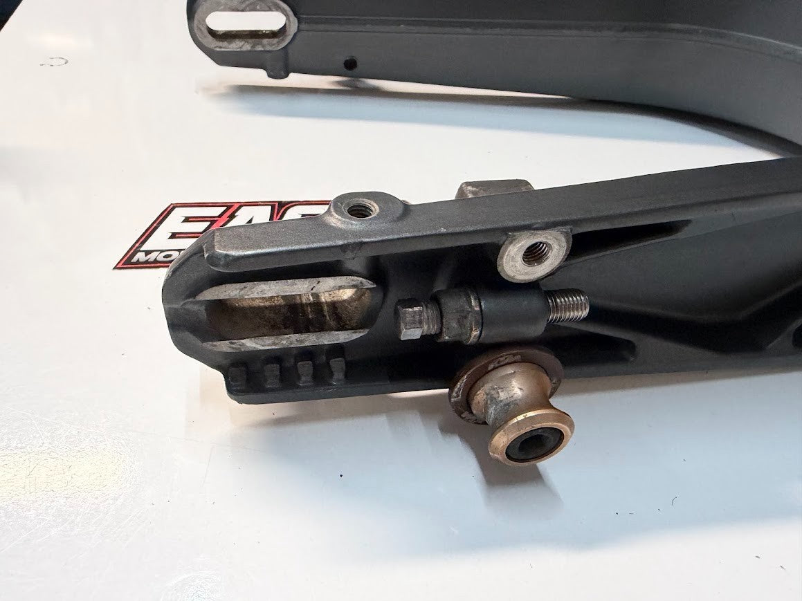 Swingarm Suspension KTM RC 390 2014-2021 OEM 28104030044BA Swingarm