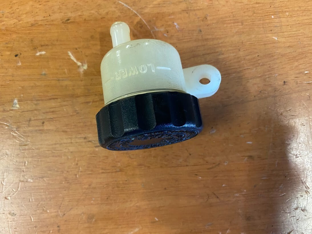 Rear Brake Reservoir Yamaha FZS 600 1998
