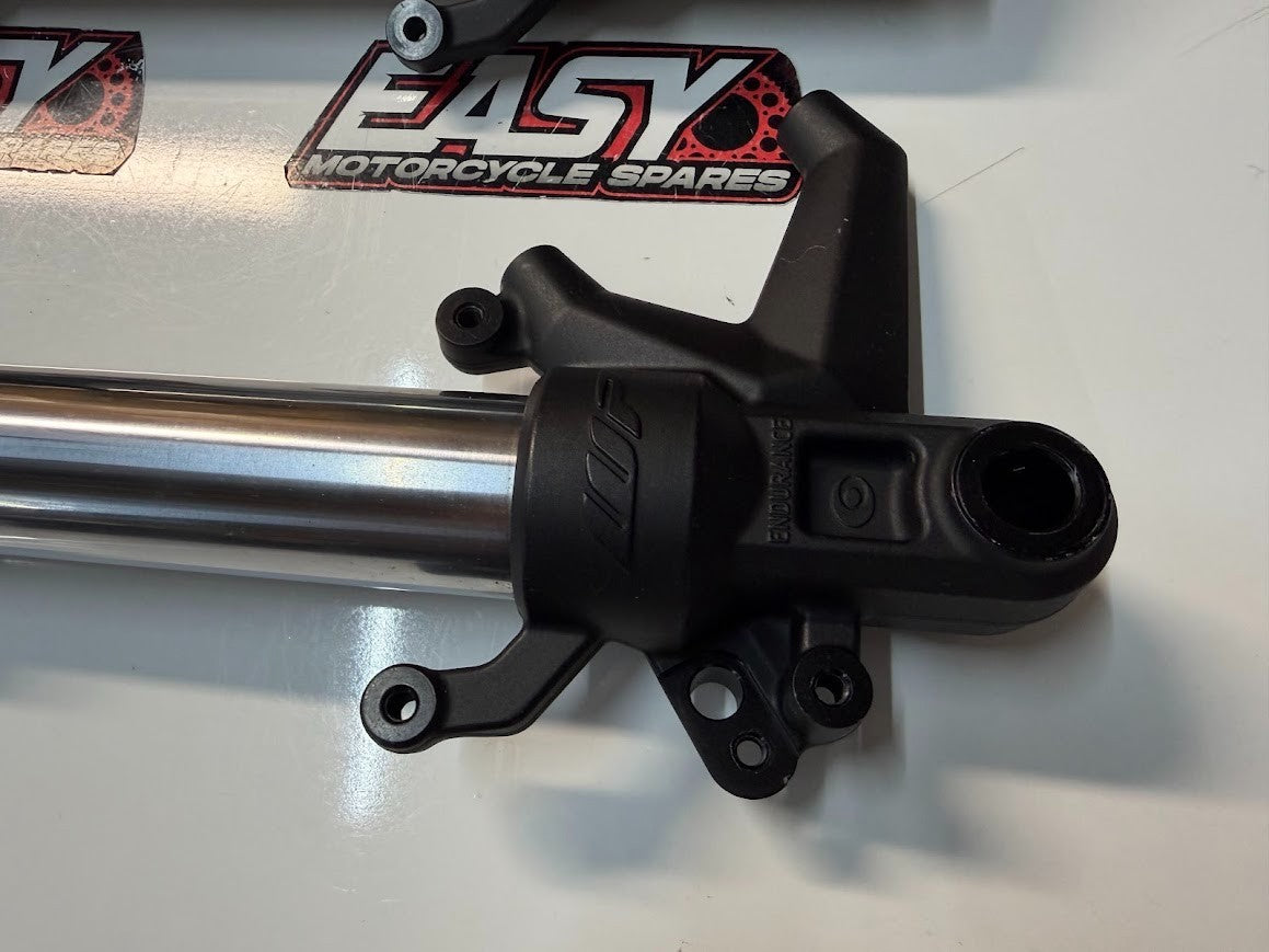 Front Fork Legs Suspension KTM RC 390 2014-2016 OEM 90801001000