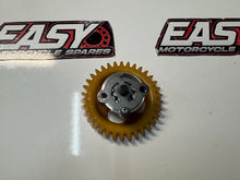 Yamaha YZF R15 2015-2018 Oil Pump Assy OEM Genuine 38B-E3300-01