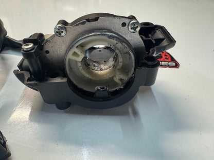 Yamaha YZF R1 2020-2025 RH Half Switch Block Throttle OEM Genuine B3L-8291R-03