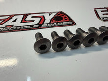 Rear Rotor Bolts Suzuki Boulevard C109R VLR 1800 T 2008-2014 OEM 09106-08160