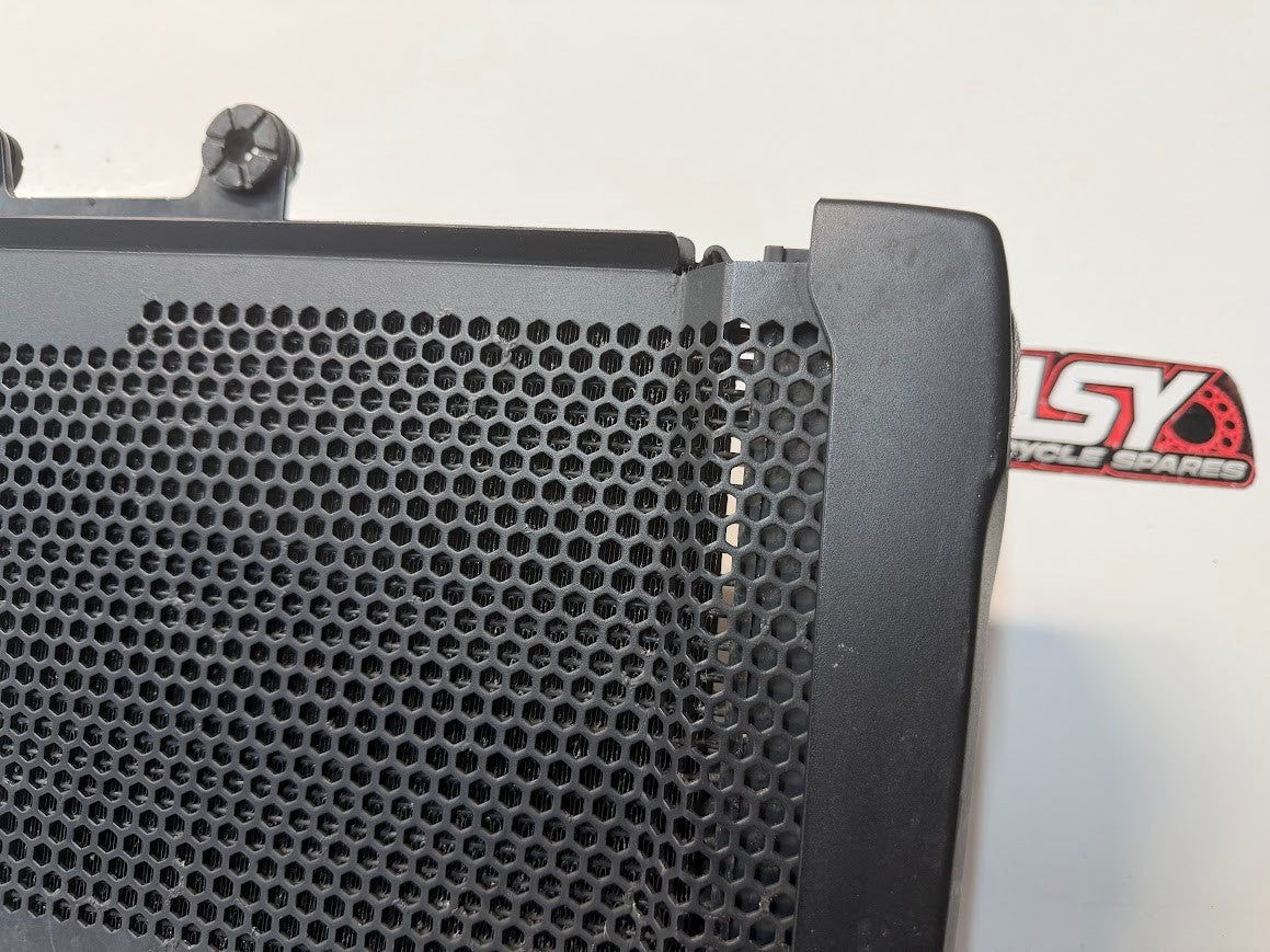 Radiator Cooling Suzuki GSF 1250 S Bandit 2007-2014 OEM 17710-18H30