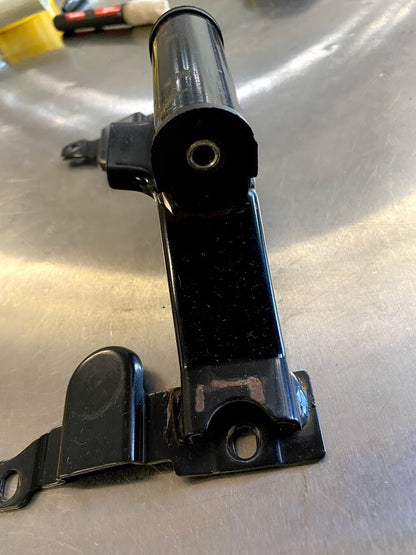 Tank Bracket Yamaha FZ1 2008 