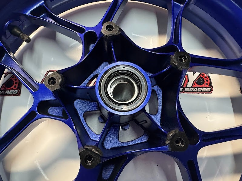 Yamaha YZF R1 2015-2025 Front Wheel OEM 2CR-25168-00-P0 *READ DESCRIPTION*