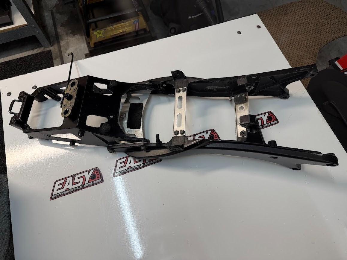 Rear Sub Frame Suzuki GSXR 1000 2005-2006 OEM 41221-41G01-YAP