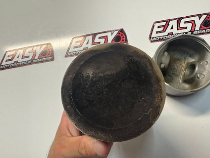 Suzuki VL 1500 Intruder 1998-2009 Piston Set OEM Genuine 12111-10F00-0F0