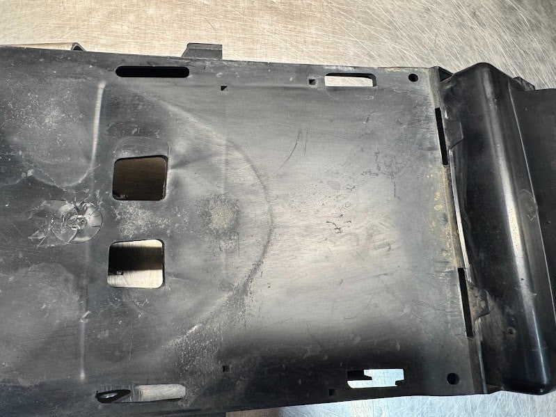 Suzuki GSXR 1000 2005-2006 Undertray Inner Rear Fender Battery Box 63111-41G01