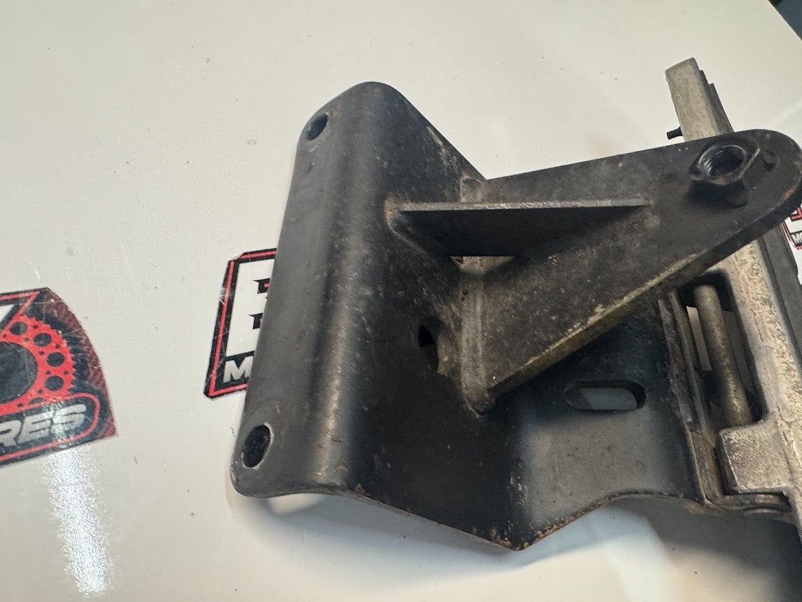 Suzuki VL 1500 Intruder 1998-2004 LH Rider Foot Rest OEM Genuine 43502-10F00