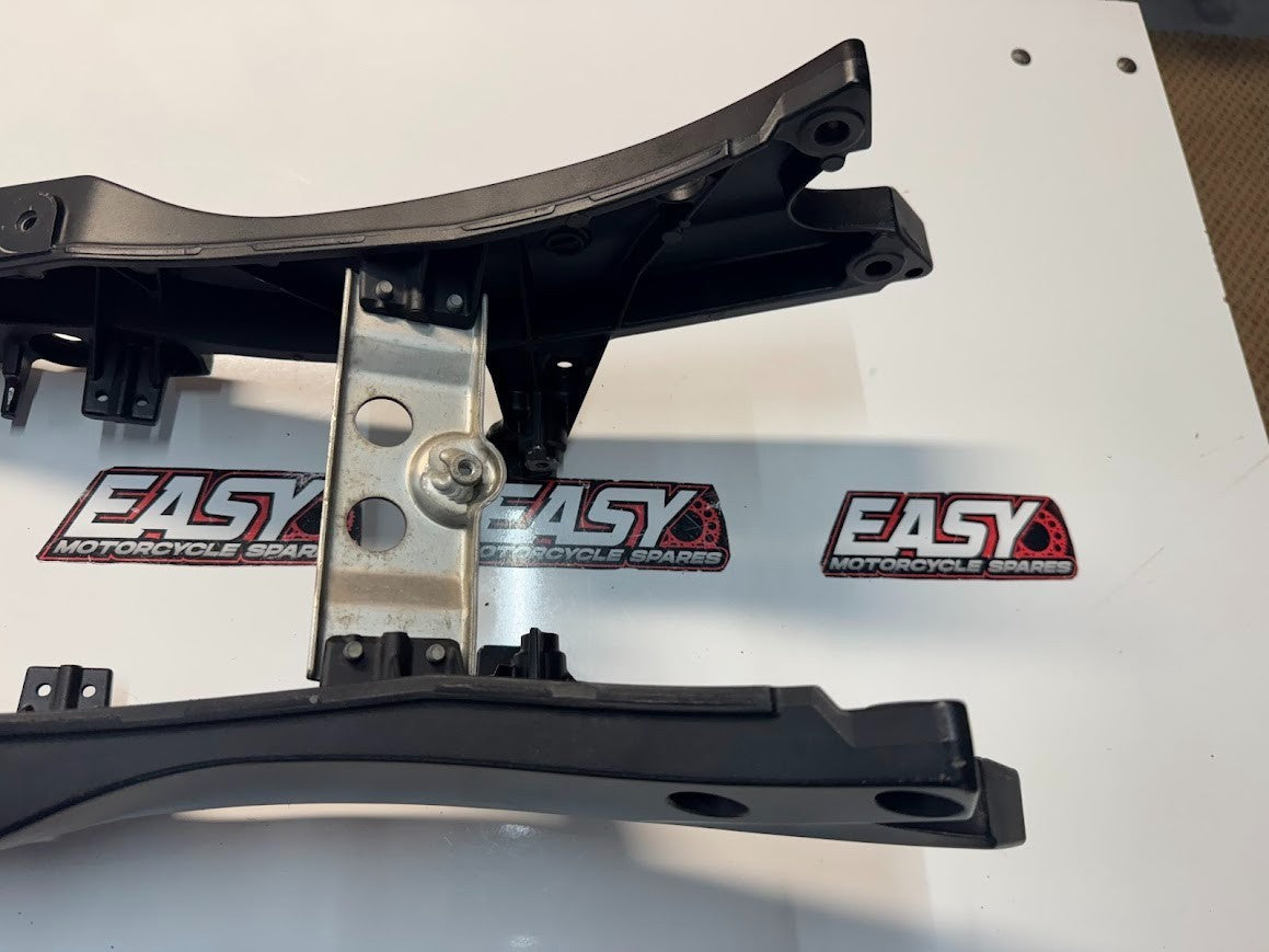 Suzuki GSXR 1000 2007-2008 Rear Sub Frame Rails OEM Genuine 41221-21H00-YAP